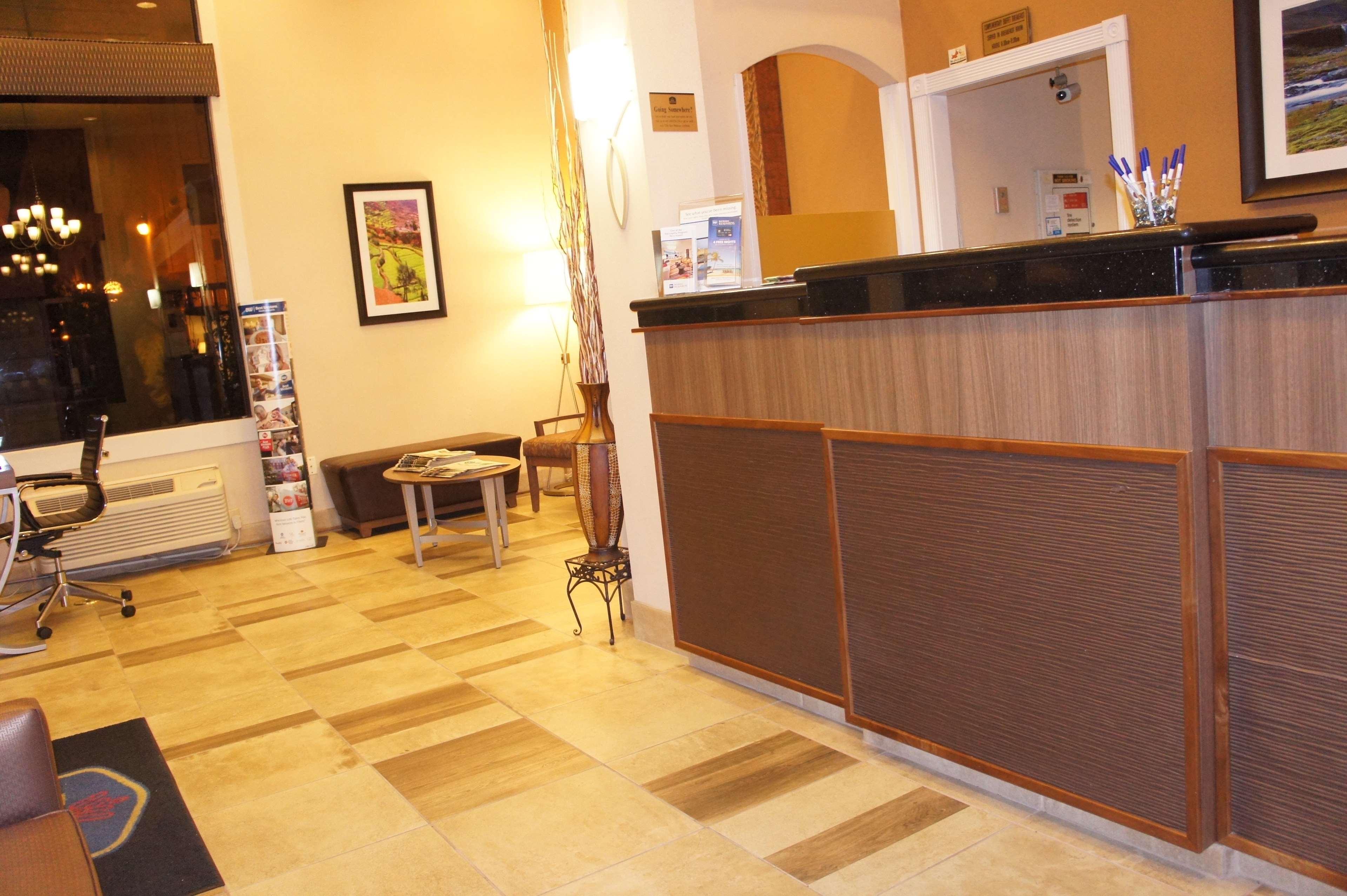 Best Western Plus Inn Of Hayward Extérieur photo