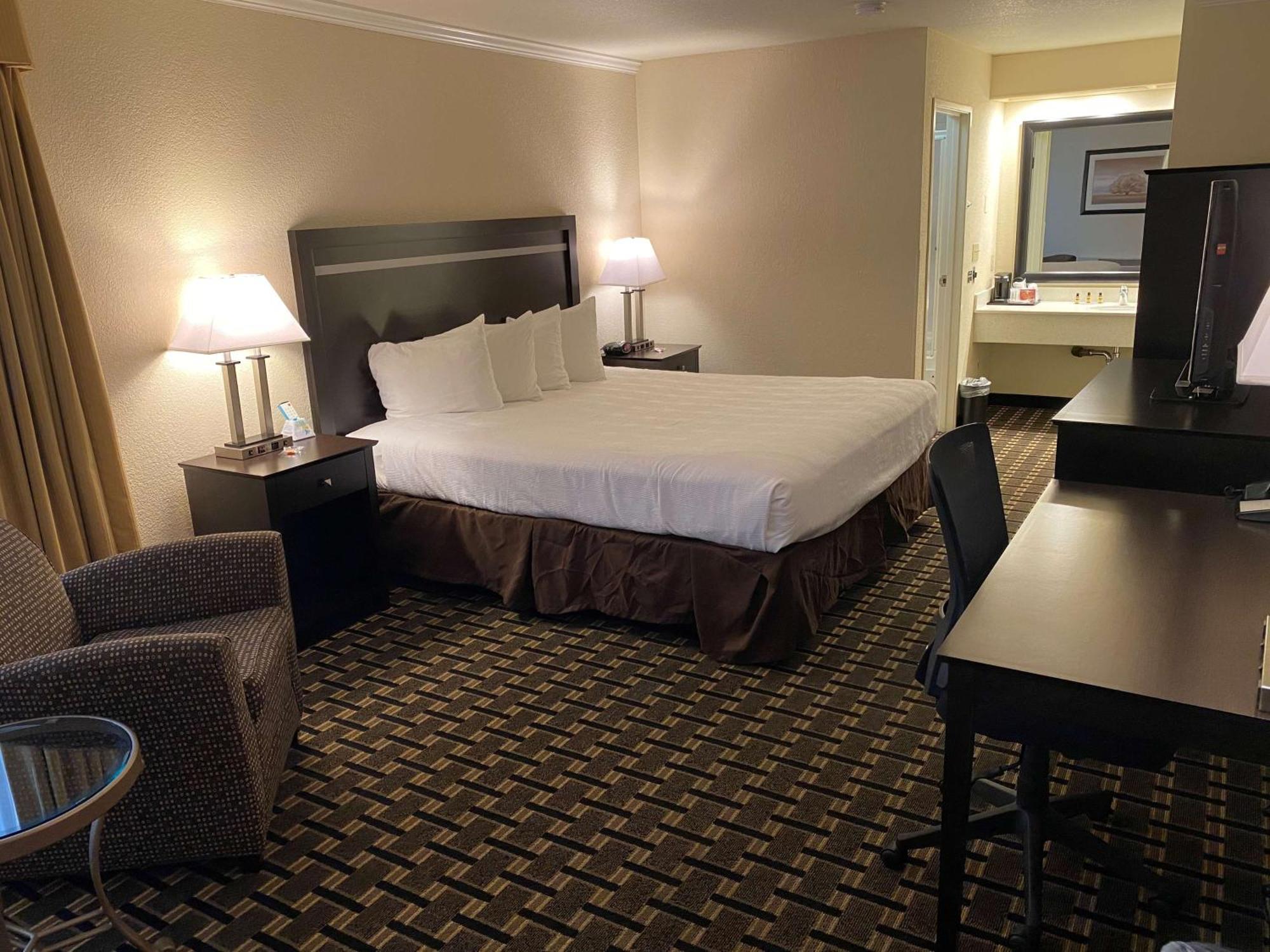 Best Western Plus Inn Of Hayward Extérieur photo