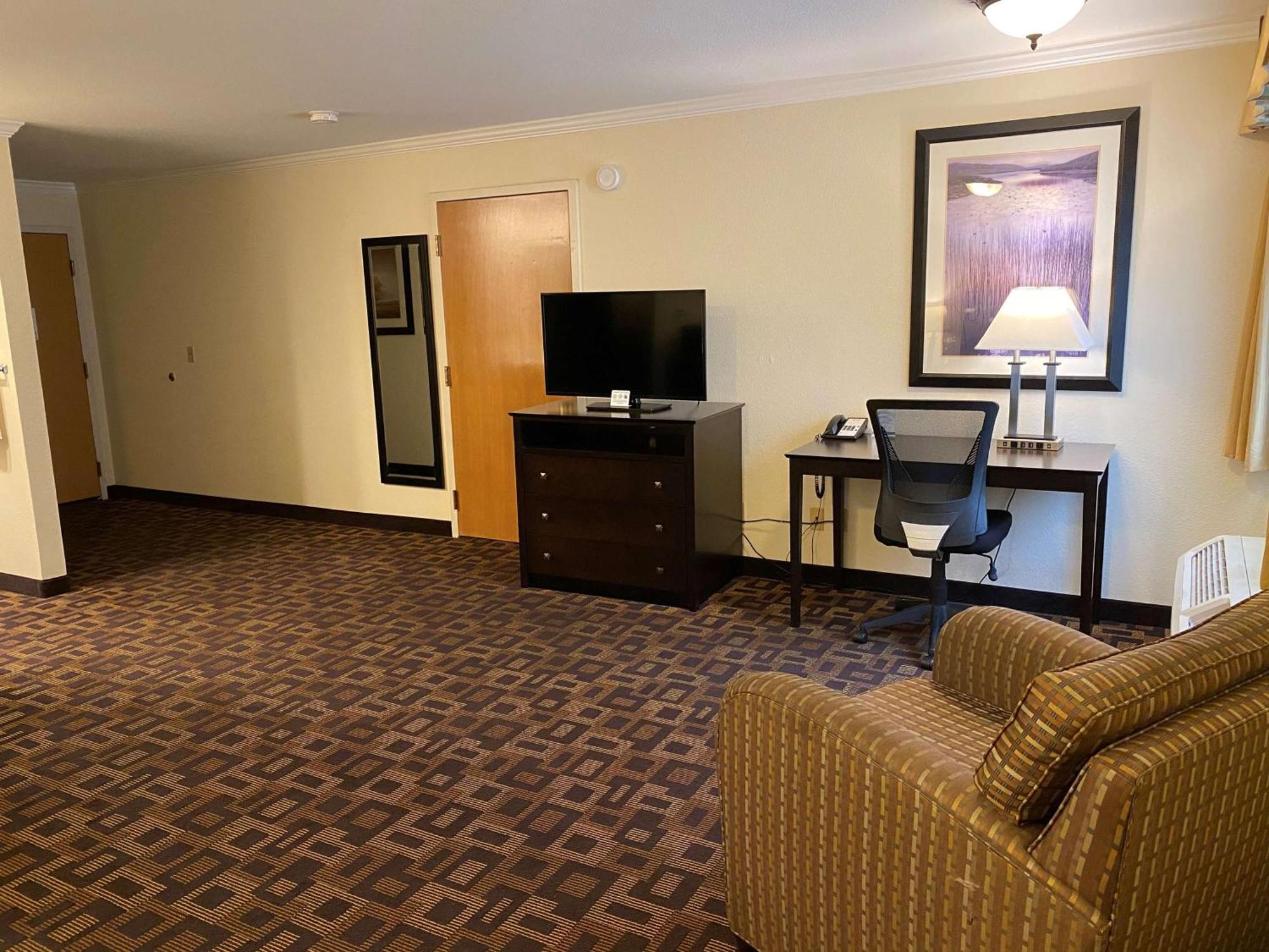 Best Western Plus Inn Of Hayward Extérieur photo